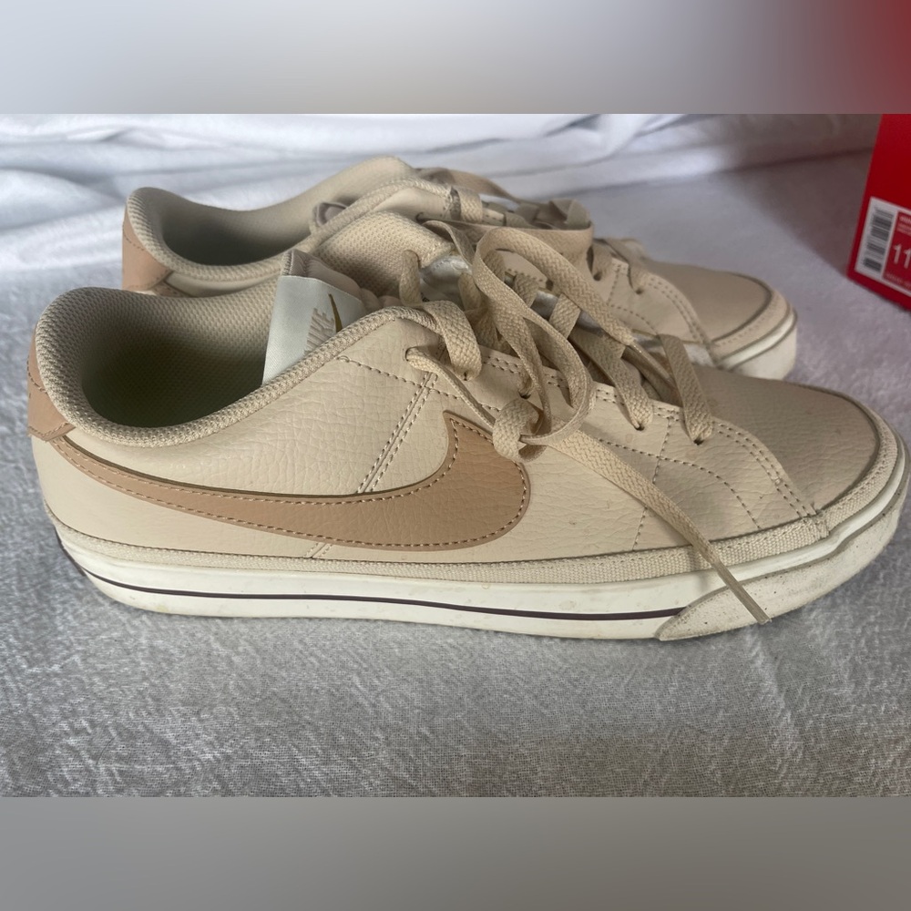 Nike Court Legacy shoes